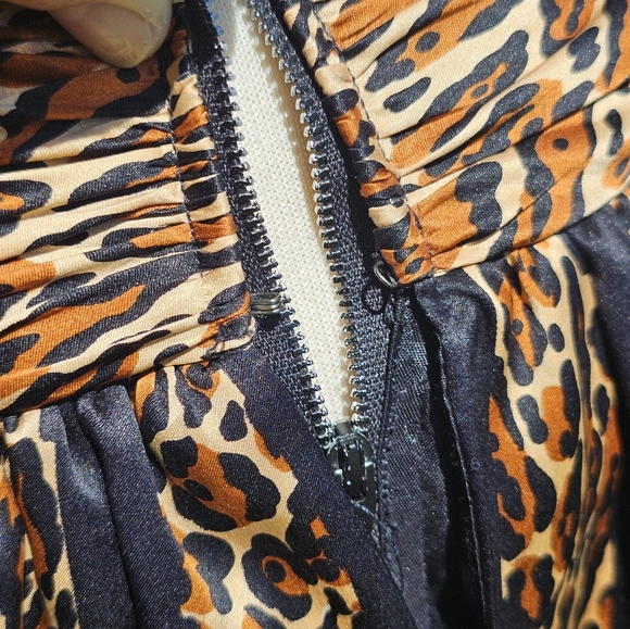 Vtg. A.J Bari leopard print strapless dress - Picture 11 of 13